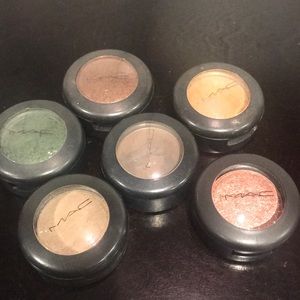 MAC EYESHADOWS, must sell